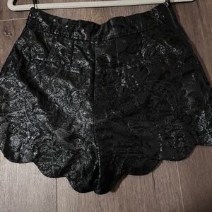 Anthropologie Leifsdottir Black Brocade Scalloped Jacquard Shorts size 0